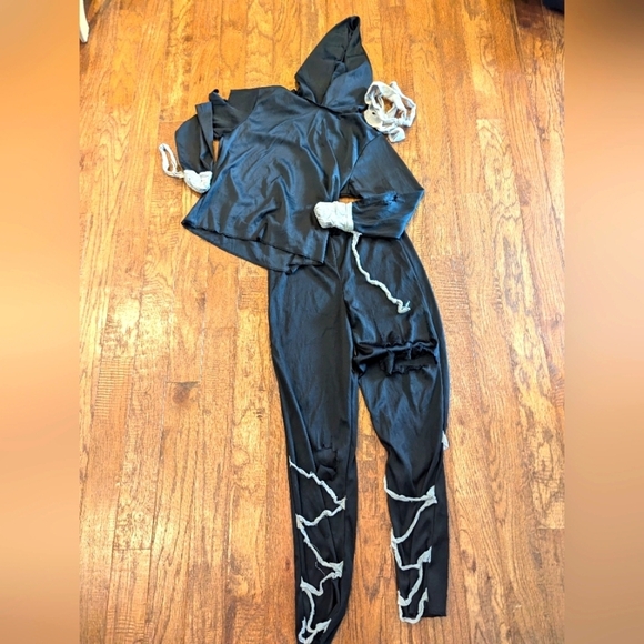 Zombie Ninja Child Halloween costume size 12 - Picture 1 of 6
